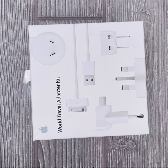 Apple world traveler adapter kit for I phone accessories 4 adapters as shown - Picture 3 of 5